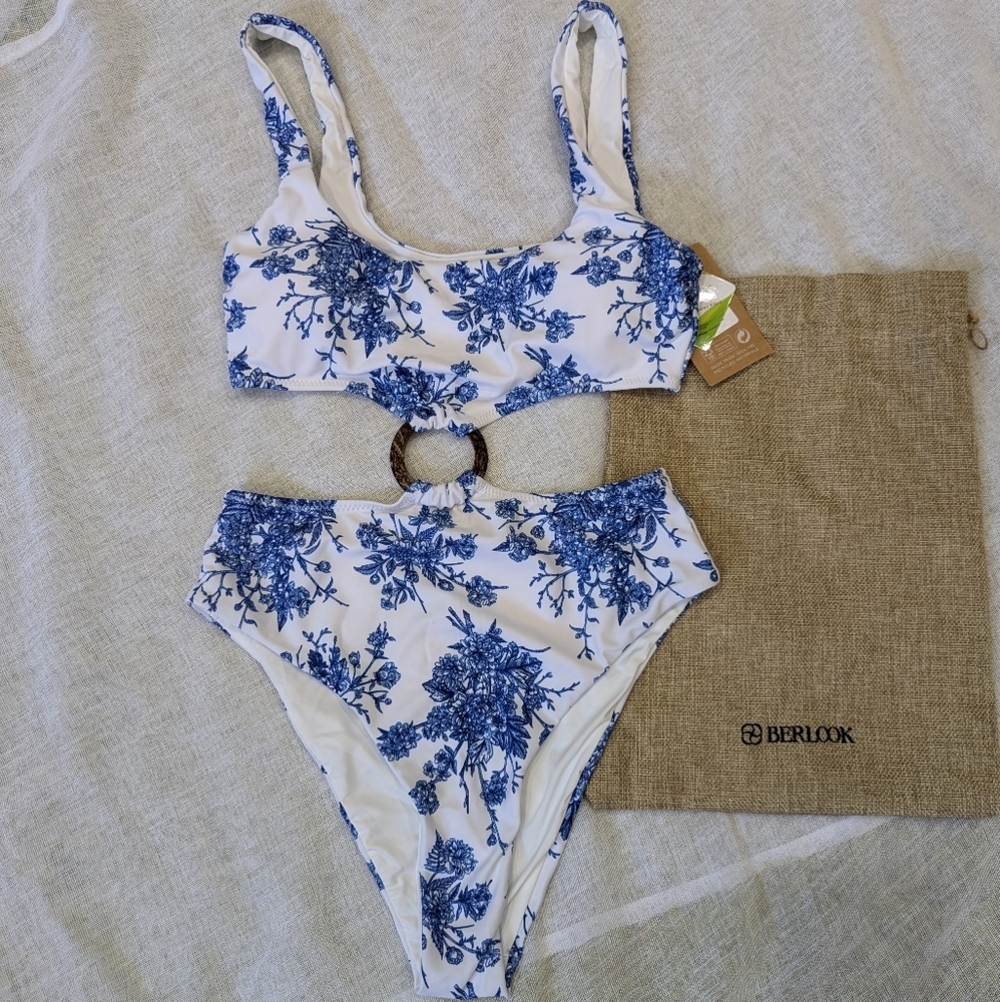 Berlook / XS / Small / O-Ring Cutout Floral One-Piece Swimsuit